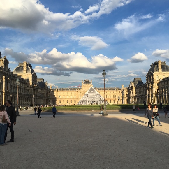 Meet your Posher, Sandra - Picture 1 of 1